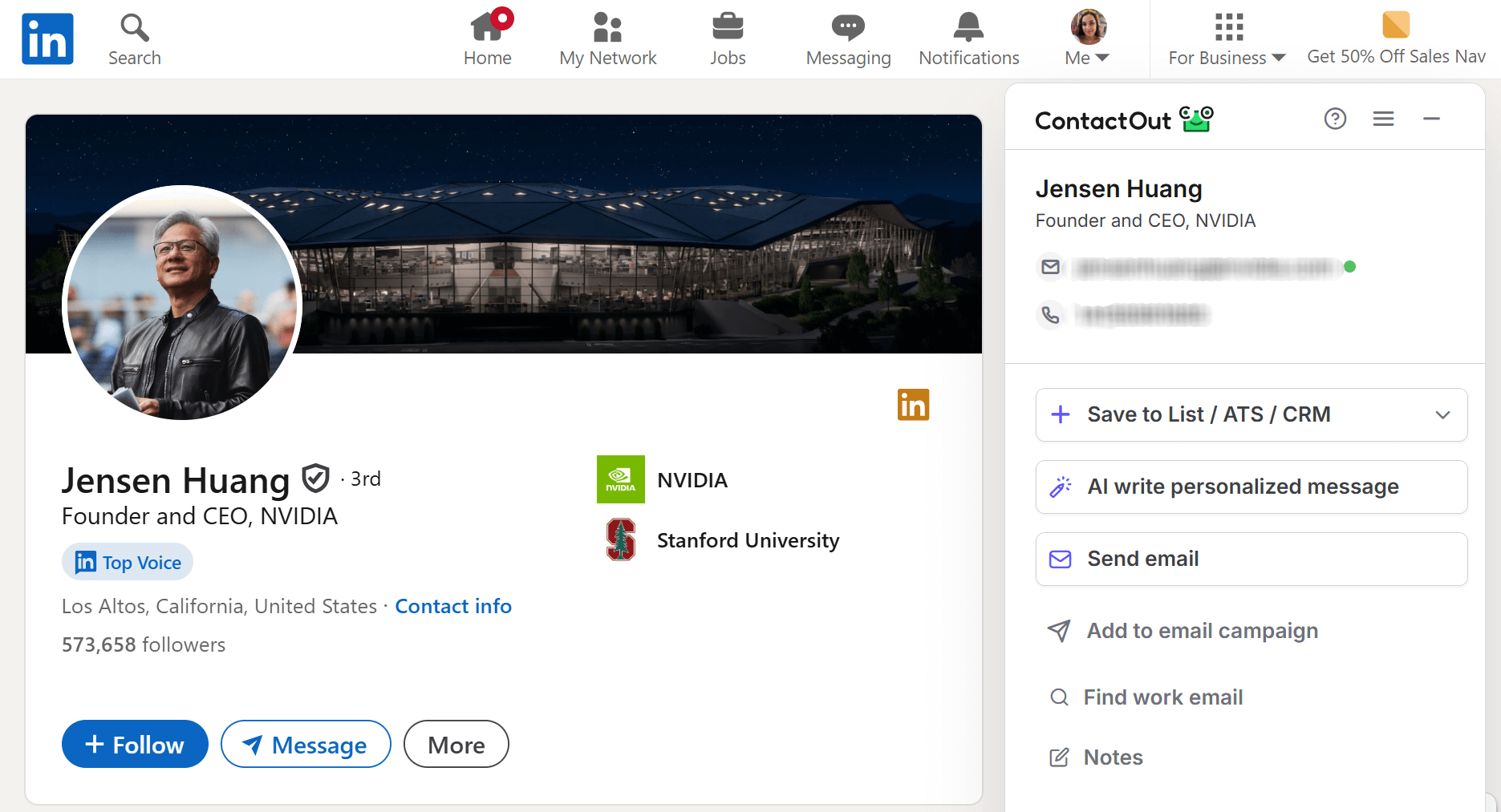 ContactOut 是一款电子邮箱查找扩展程序，旨在帮助招聘人员从 LinkedIn 个人资料中挖掘联系方式。